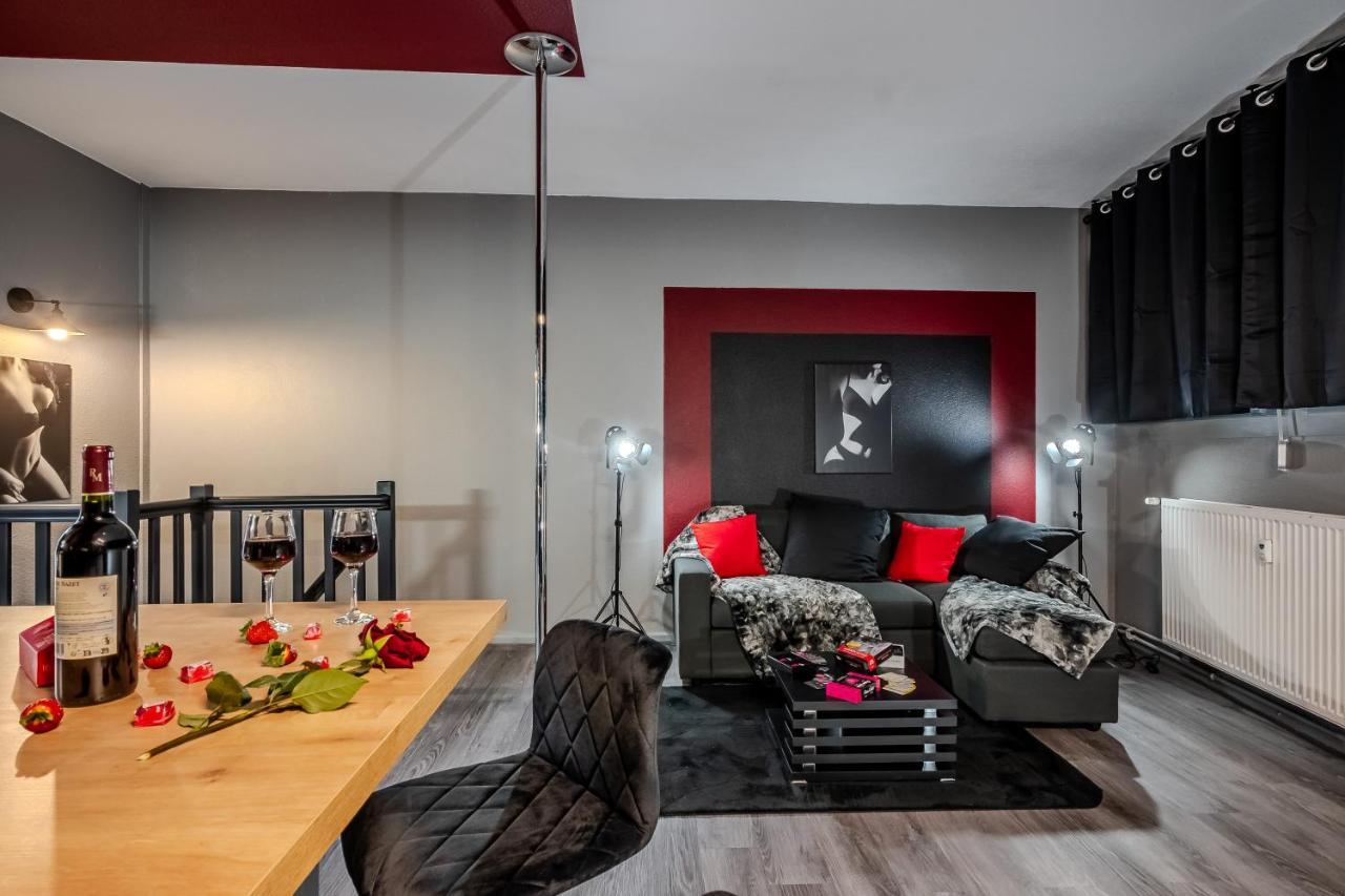 Cocon Sensuel - 50 Nuances - Les Cocons De Nath Apartamento Montbéliard Exterior foto