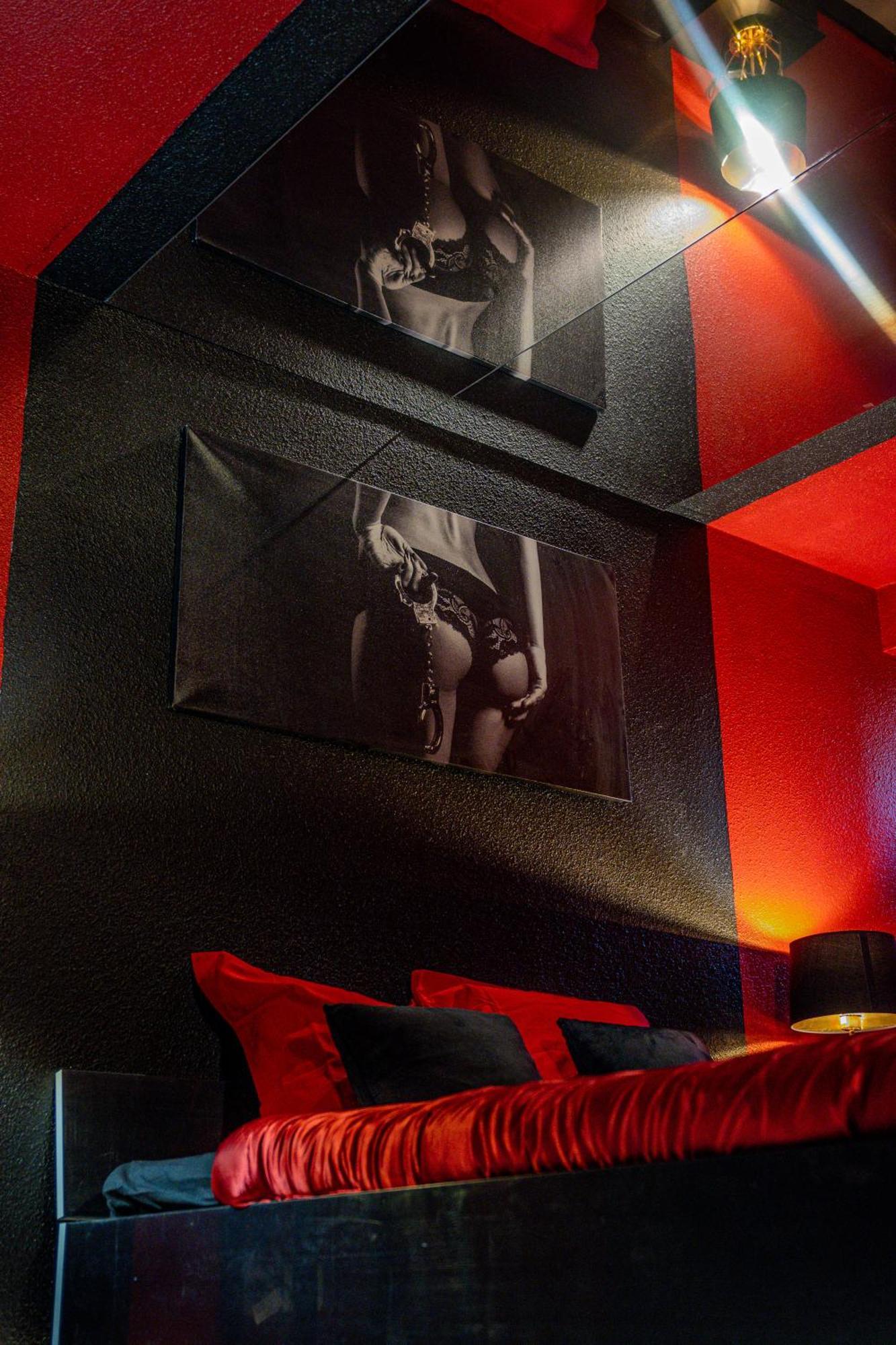 Cocon Sensuel - 50 Nuances - Les Cocons De Nath Apartamento Montbéliard Exterior foto
